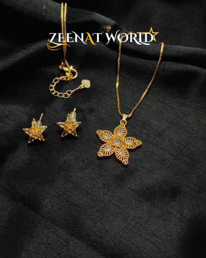 "Flower-Shaped Locket Set – Blooming Elegance and Cherished Moments"