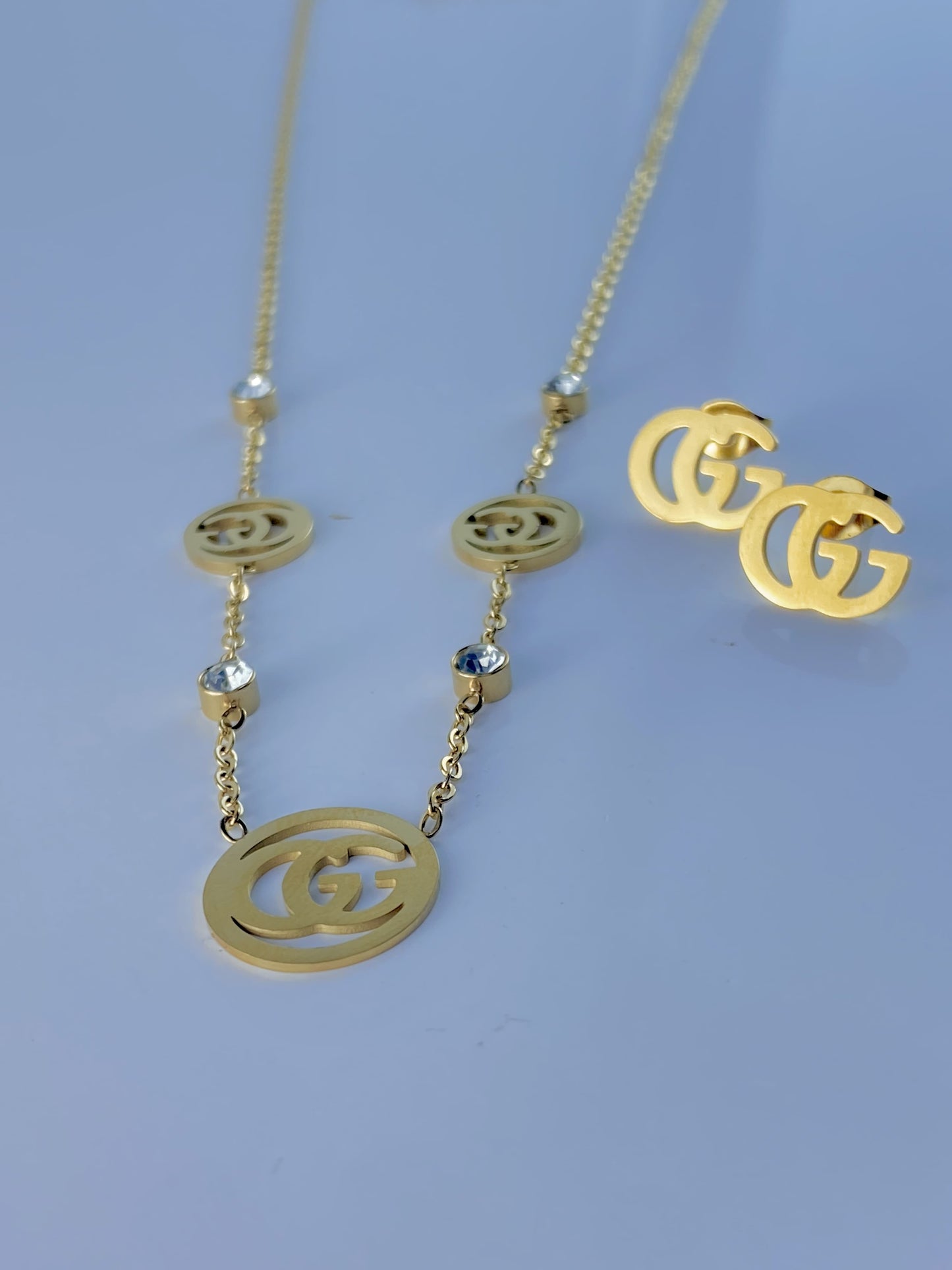 Imported Gucci Locket Set For Women , Luxury Quality , Premium packing .