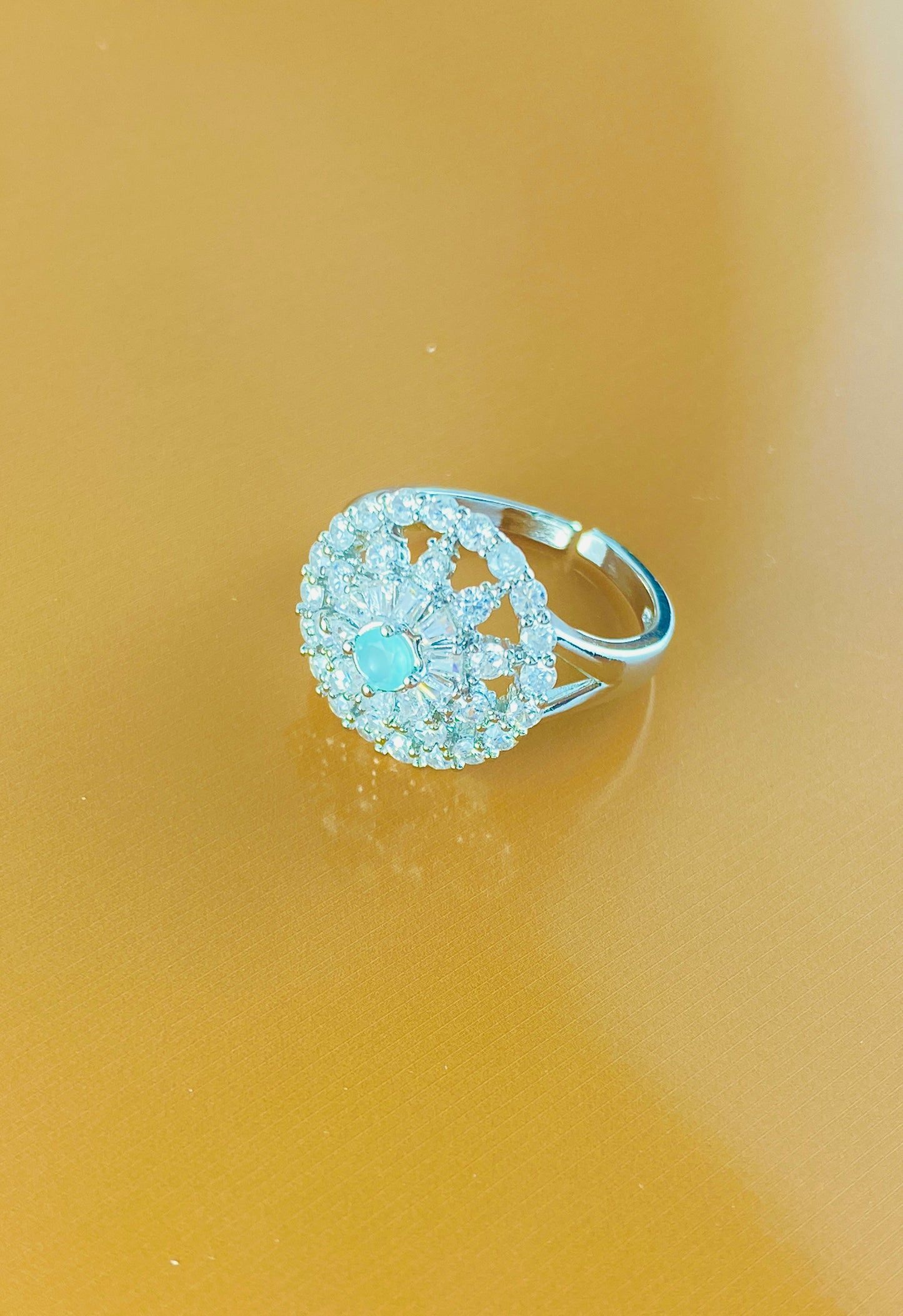 Round Flower Silver Zircon Stone Adjustable  Ring, Best Quality for Fashion and Gifts.