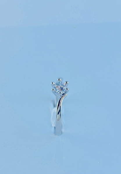 925 Sterling Silver Zircon Ring ,Luxury Look ,Adjustable Size.