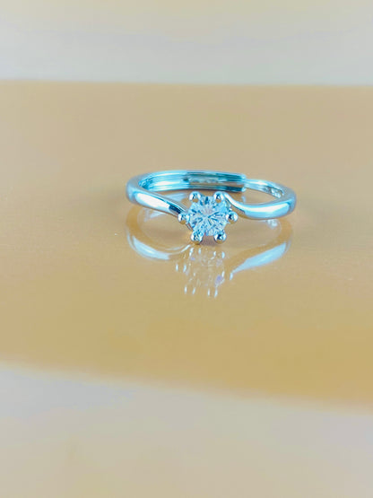 925 Sterling Silver Zircon Ring ,Luxury Look ,Adjustable Size.