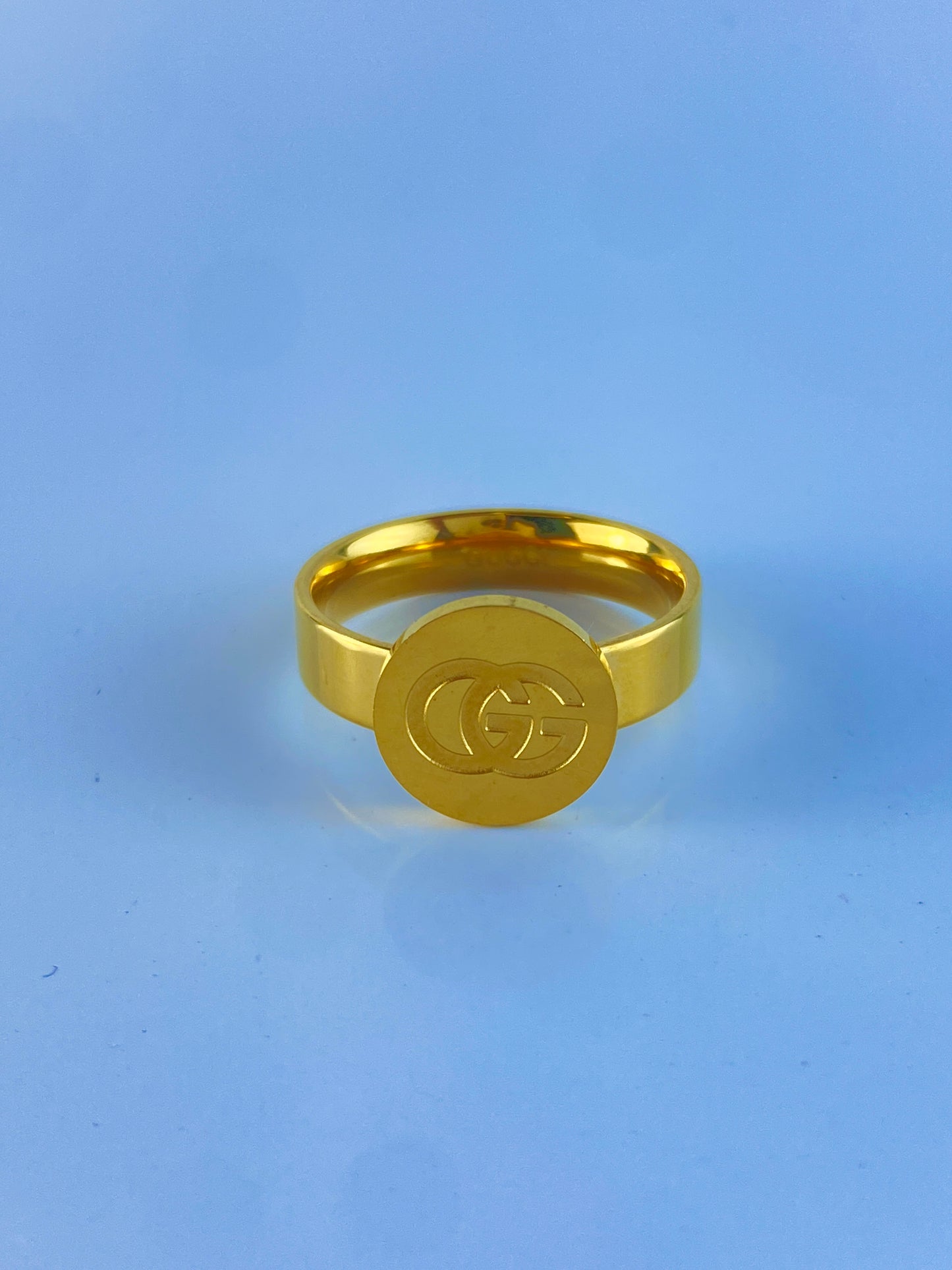 Gucci Golden Ring luxury look ,premium product, best quality, with Gucci Stamp.